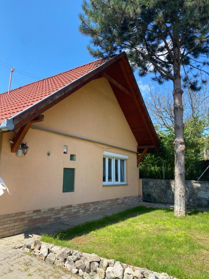 Apartament Vityesz Vendeghaz ** Chl'aba Zewnętrze zdjęcie